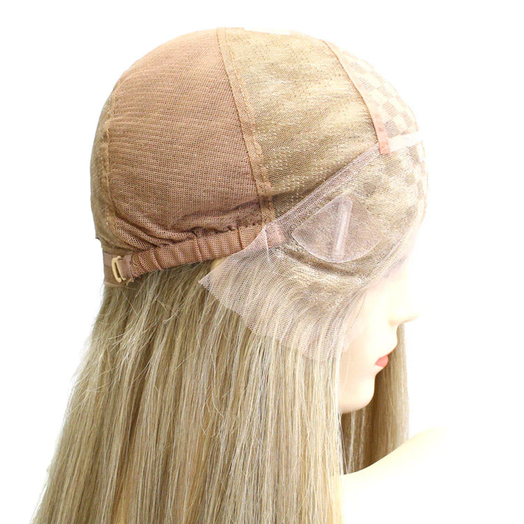 Christina - Image 8
