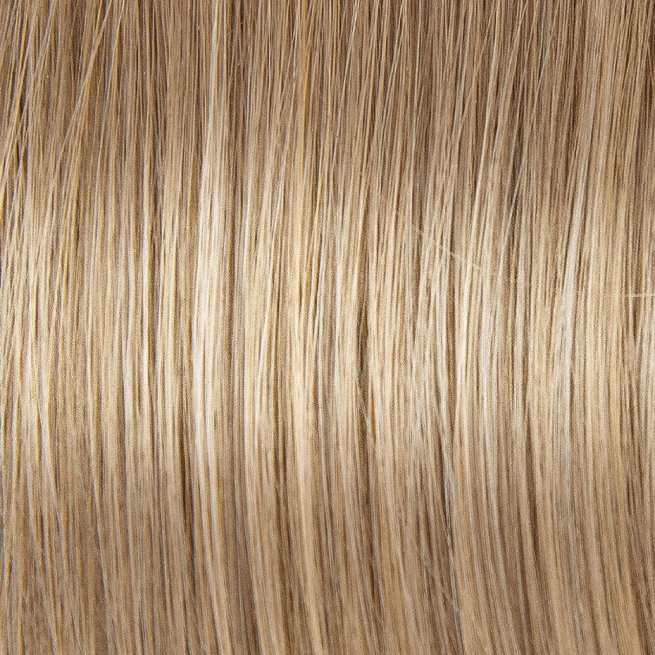 Mia - Image 8