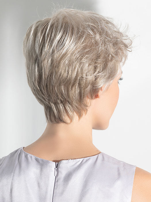 Posh Deluxe - Image 13
